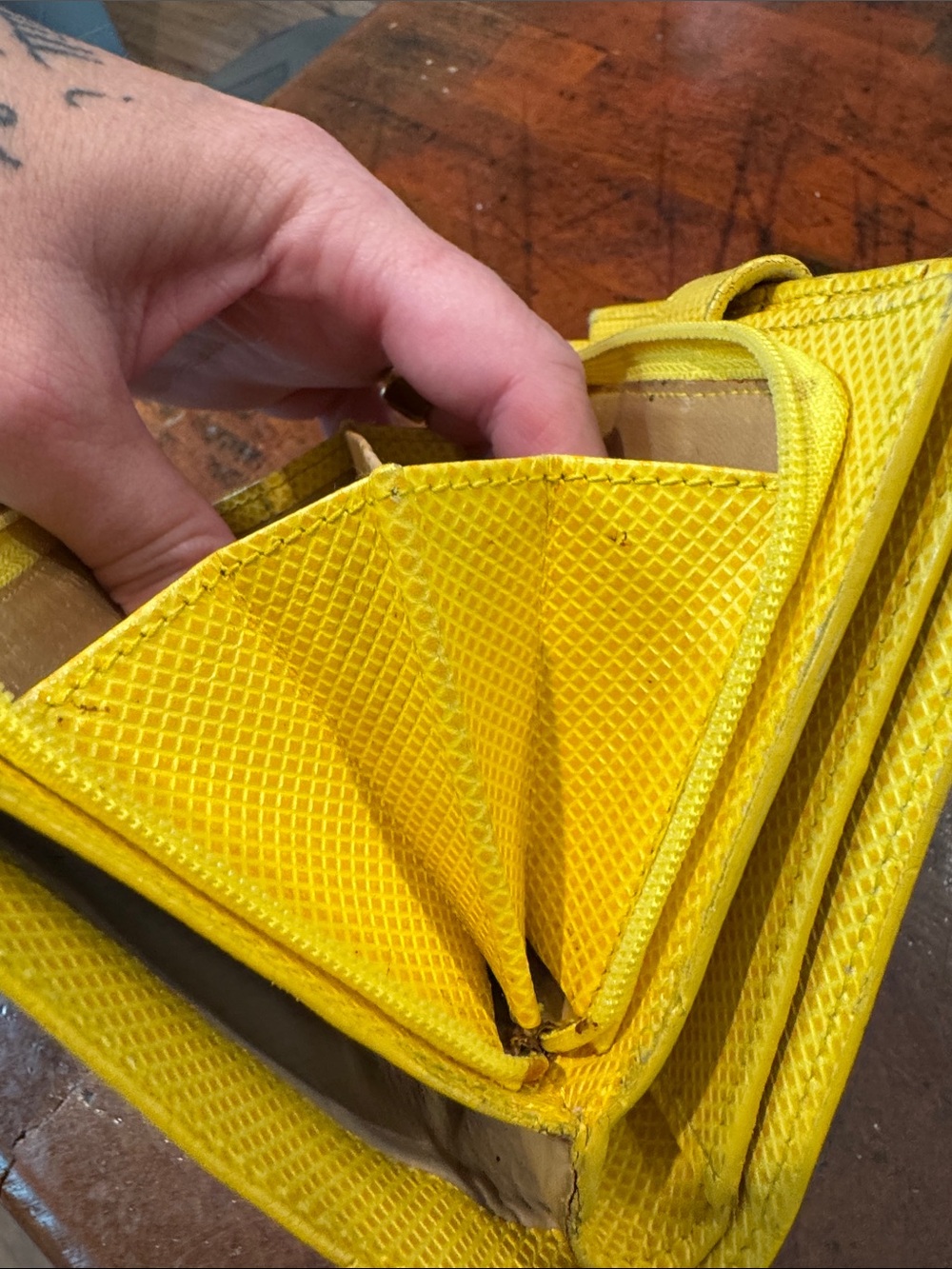 Bottega Veneta Yellow Leather Snap Wallet - Picture 9 of 16